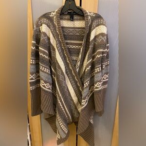 Willi Smith poncho open sweater in brown color Size Medium
